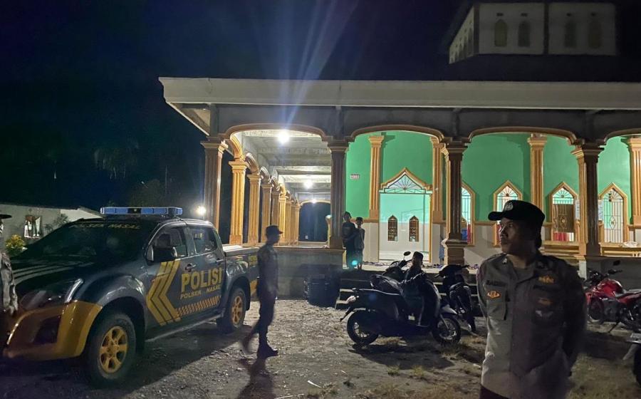 Polsek Nasal Patroli Pengamanan Ibadah Tarawih di Masjid 