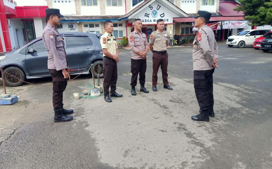 Hadiri Safari Ramadhan dan Syukuran Ulang Tahun Desa Giri Kencana, Kapolsek Ketahun Sampaikan Himbauan Kamtibmas