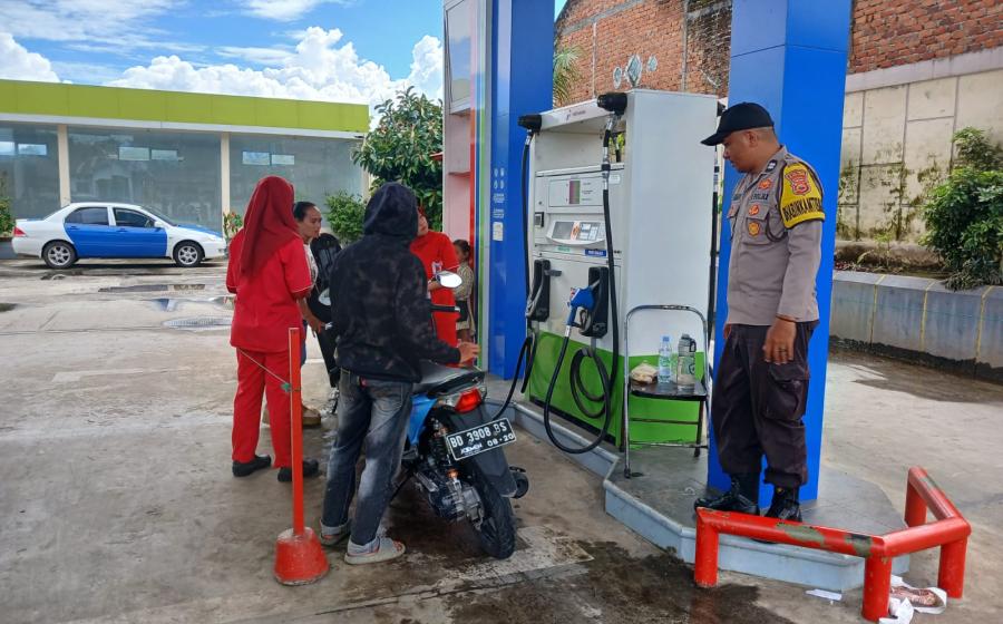 Polsek Curup Monitoring SPBU di Desa Air Meles Atas 