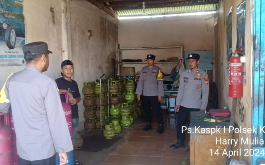 Piket Yanmas Polsek Kaur Tengah Patroli Dialogis dan Pengawasan Kamtibmas di Wilkum