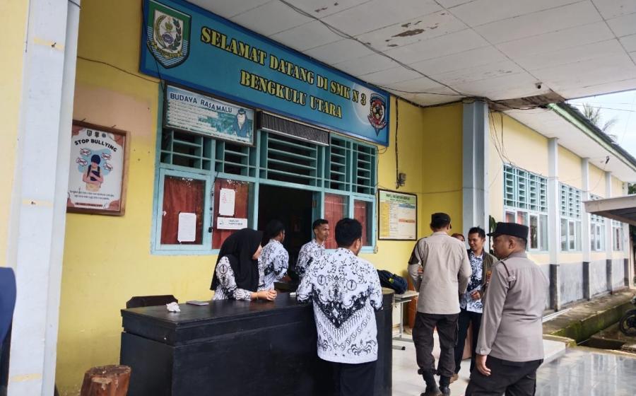 Personel Polsek Padang Jaya, Monitoring Kelulusan Siswa Siswi SMA dan SMK di Wilkum 