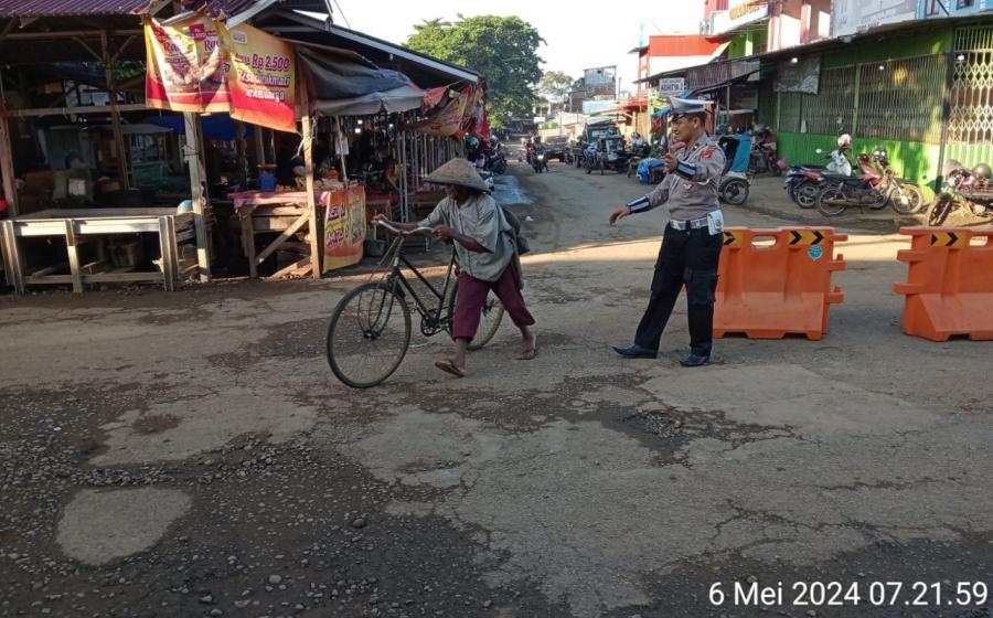 Personel Satlantas Polres Bengkulu Utara Maksimalkan Hak Setiap Pengguna Jalan, Wujud Kamseltibcarlantas