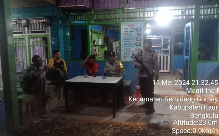 Antisipasi Tindak Kejahatan dan Gangguan Kamtibmas Lainnya, Polsek Kaur Tengah Patroli Dialogis 