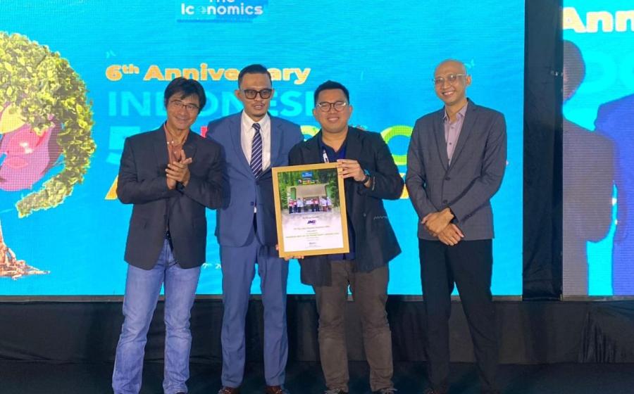 JNE Raih Penghargaan The Iconomics “Indonesia Best 50 CSR Awards 2024”  Kategori Courier Service