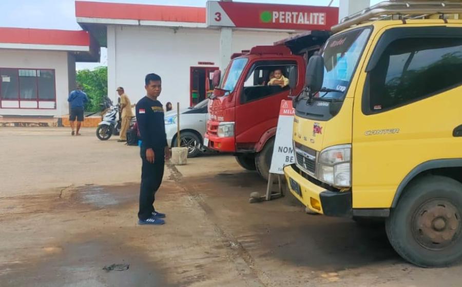 Cek Stok BBM Dan Hindari Penimbunan BBM, Polsek Ketahun Patroli