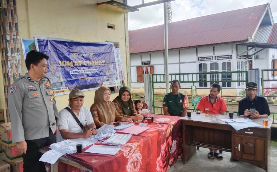 Berikan Keamanan dan Kenyamanan, Kapolsek Bermani Ulu Bersama Bhabinkamtibmas Laksanakan Jumat Curhat 