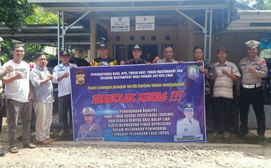 Sat Lantas Polres Kaur Sosialisasi Penolakan Penggunaan Knalpot Racing dan Aksi Balap Liar Bersama Kepala Desa 