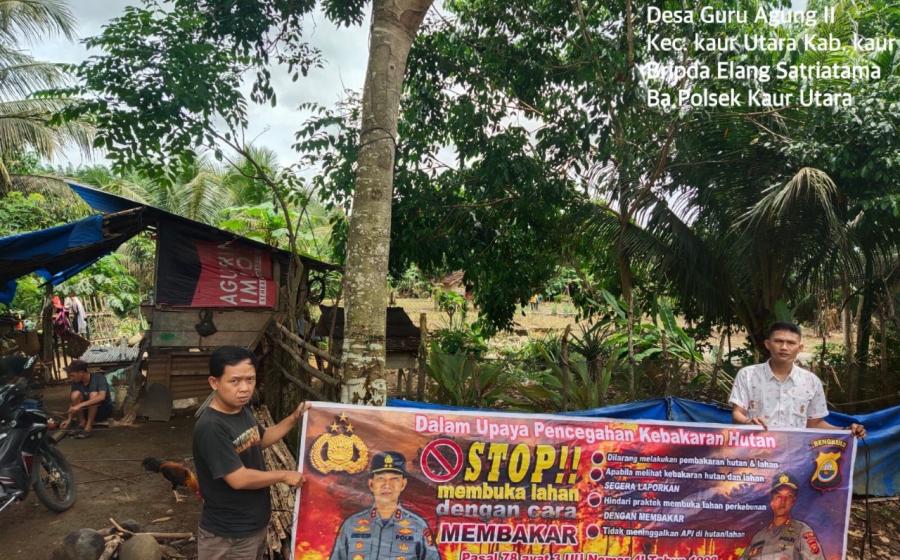 Ajak Peduli Lingkungan, Piket Yanmas Polsek Kaur Utara Sosialisasi Larangan Pembakaran Hutan dan Lahan 