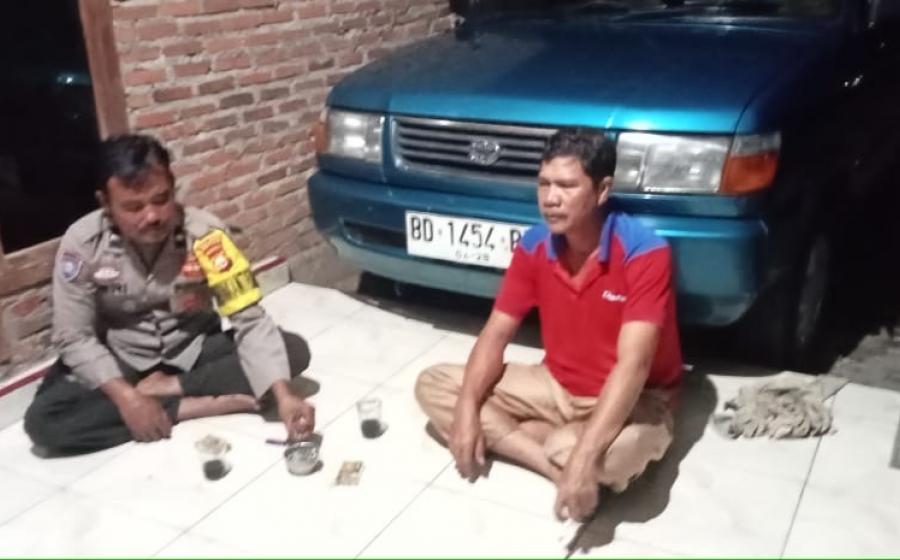 Bhabinkamtibmas Polsek Seginim Sambangi Masyarakat Untuk Wujudksn Kamtibmas yang Kondusif  