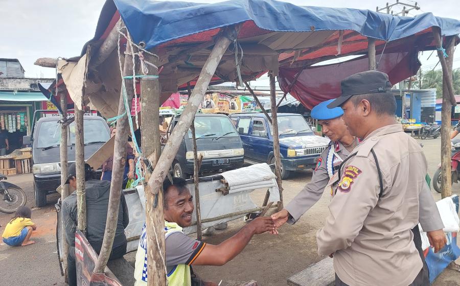 Cegah Gangguan Kamtibmas, Polisi Laksanakan Patroli di Pasar KTM Lagita