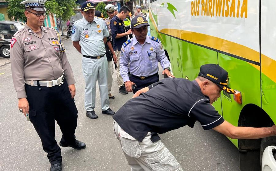 Jasa Raharja Bengkulu Ikut Serta Dalam Kegiatan Ramp Check  dan Pengawasan Bus Angkutan Umum di Lokasi Obyek Wisata