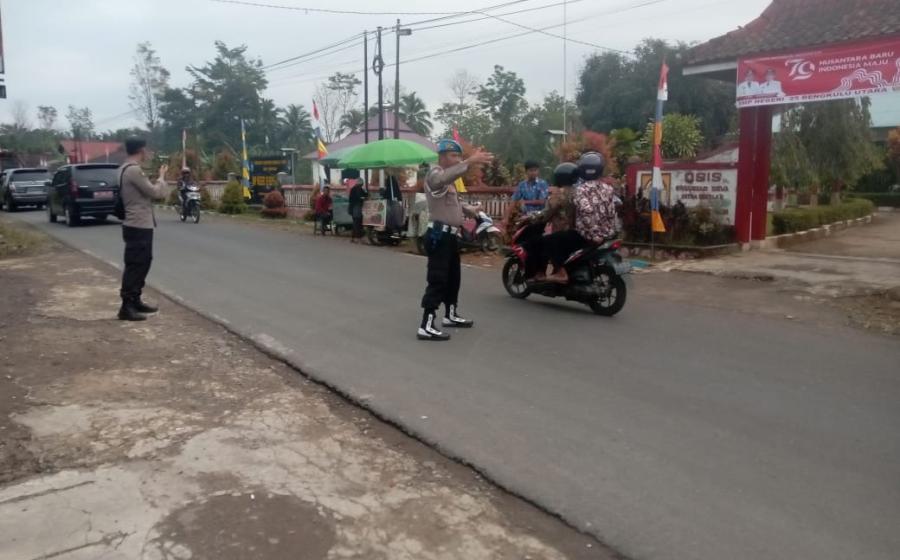 Jaga Situasi Kamtibmas Aman, Polsek Padang Jaya Pengamanan Pembukaan Tournamen Volly dan Futsal