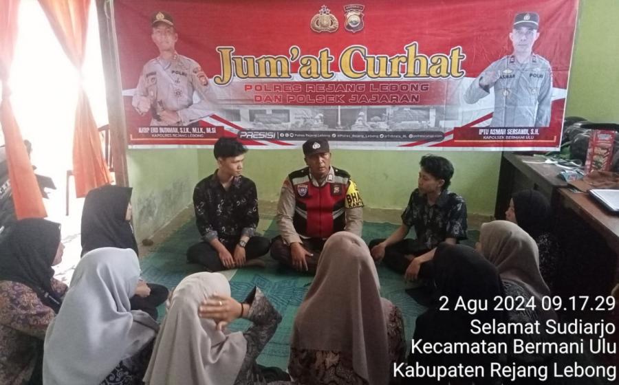 Polres Rejang Lebong Jumat Curhat Sampaikan Imbauan Jaga Keamanan dan Kenyamanan Bagi Masyarakat
