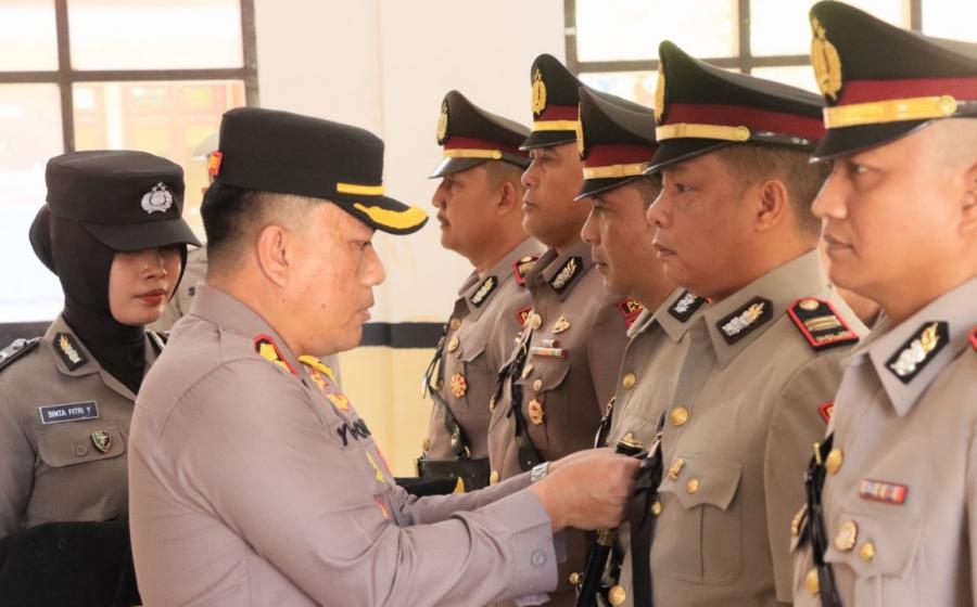 Kapolres Kaur Polda Bengkulu Pimpin Sertijab Kasat Intelkam, Kapolsek Kaur Selatan Serta Kapolsek Maje
