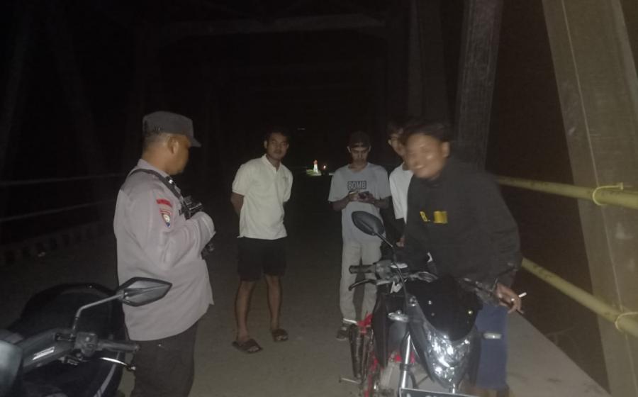 Patroli Presisi Polsek Muara Sahung, Membangun Keamanan Bersama di Malam Hari
