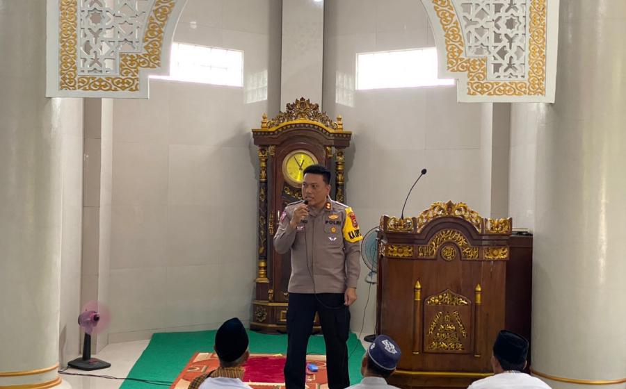 Kapolres Kaur Gelar Jumat Curhat Bersama Tokoh Agama di Masjid Sabilul Huda