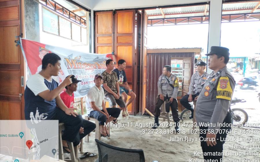 Warga Kelurahan Talang Ulu Minggu Kasih Bersama Polsek Selupu Rejang 