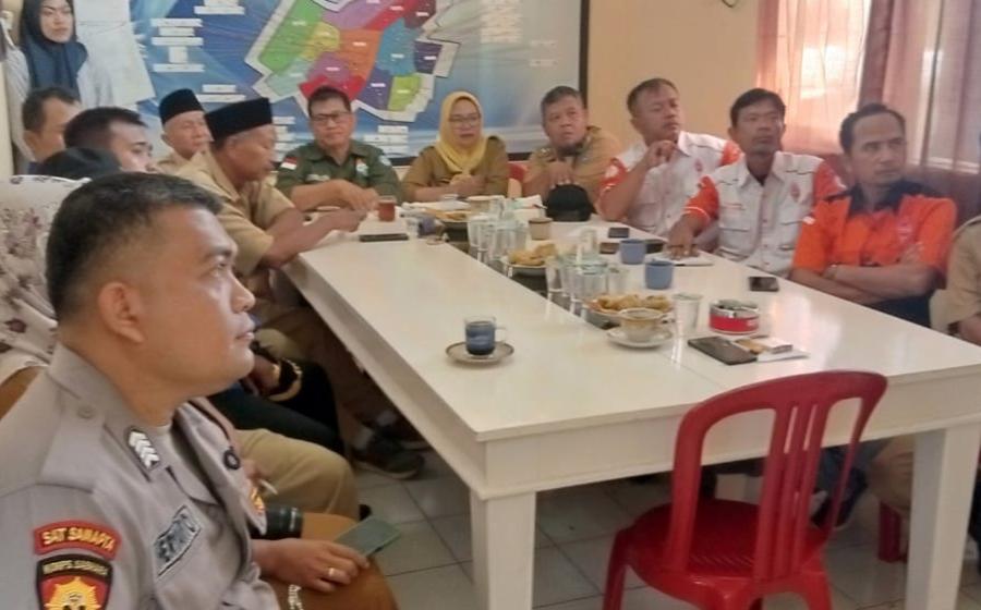 Polsek Padang Jaya Ikuti Rapat Koordinasi Persiapan Pawai Karnaval Peringati HUT RI Ke-79