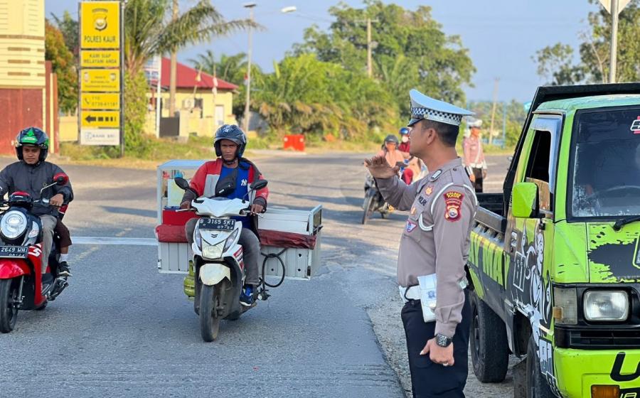 Satlantas Polres Kaur Rutin Melaksanakan Pengaturan Lalu Lintas, Bentuk Pelayanan di Pagi Hari