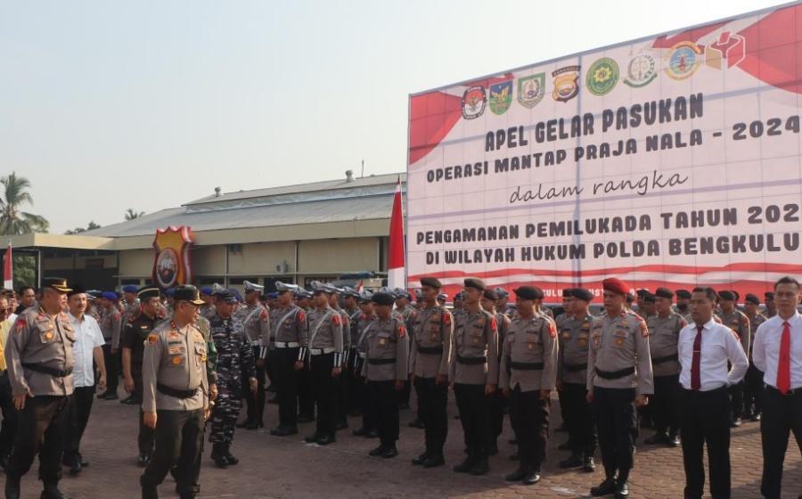 Sinergitas Amankan Pilkada, Kapolda Bengkulu Bersama Danrem 041/Gamas Pimpin Gelar Pasukan Ops Mantap Praja Nala 2024