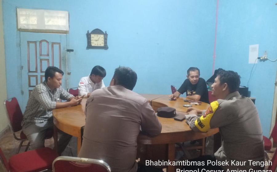 Piket Yanmas Polsek Kaur Tengah Patroli Dialogis dan Pengawasan Kamtibmas di Wilkum