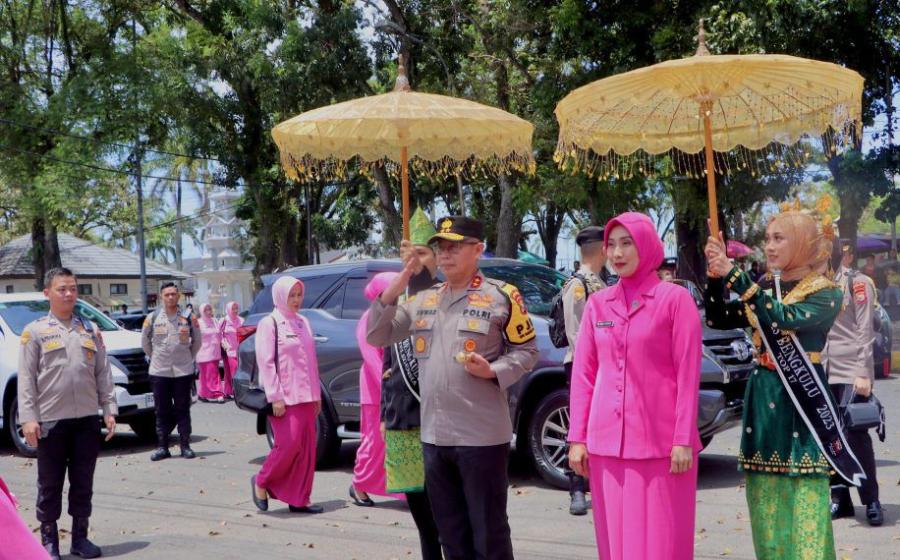 Kunjungan Kerja di Polresta Bengkulu, Kapolda Bengkulu Pastikan Personel Siap Hadapi Pemilukada 2024