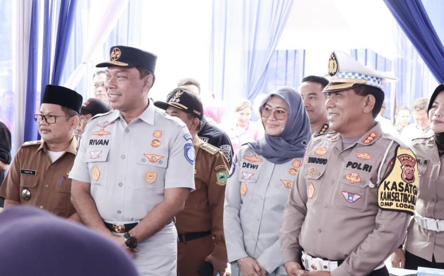 Peringati HUT ke-69 Lalu Lintas Bhayangkara, Korlantas Polri Bersama Jasa Raharja Gelar Bakti Sosial di Kuningan Jawa Barat