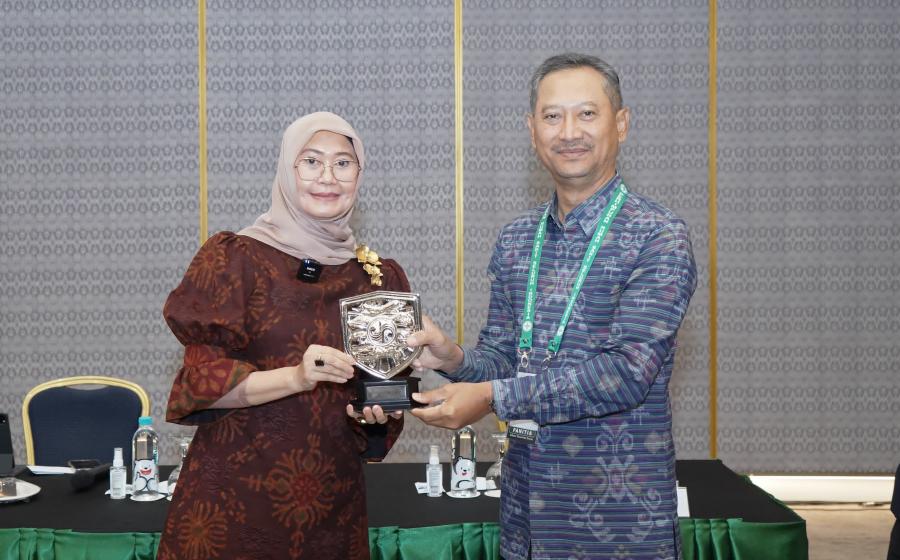 Terus Optimalkan Pelayanan Digital Kepada Korban Kecelakaan,  Jasa Raharja Gelar Industrial Symposium Bersama PERSI Dengan Penganugera han ”JRCare Award 2024”  Bagi Rumah Sakit dengan Pelayanan Terbaik