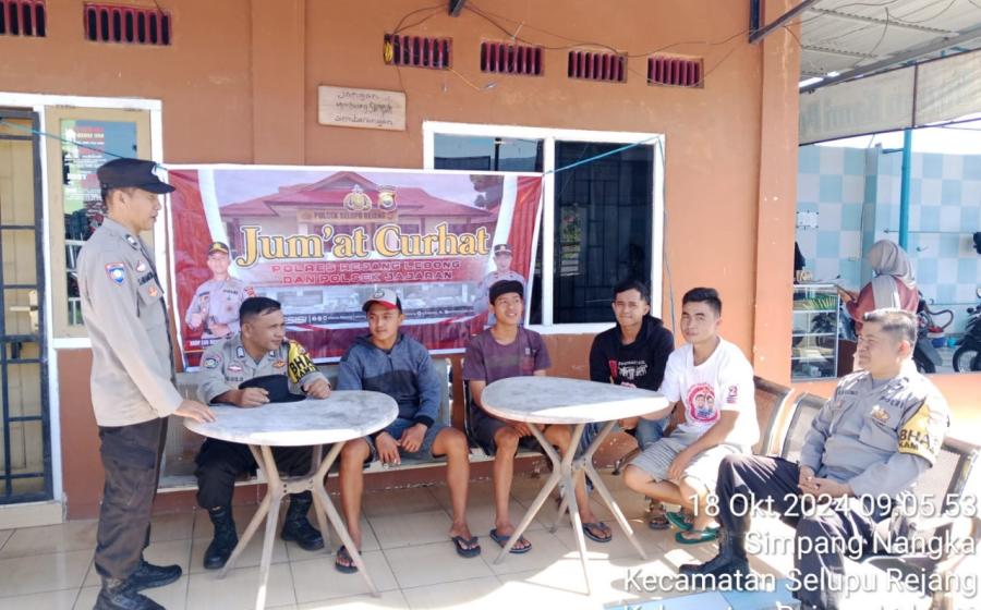 Polsek Selupu Rejang Gelar Kegiatan Jumat Curhat di Kelurahan Simpang Nangka