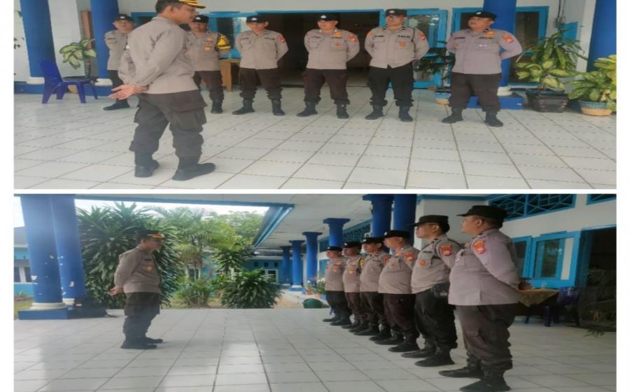 Kapolsek Selebar Pimpin Pengamanan Logistik Pemilu Kada di Kantor PPK Kecamatan Selebar