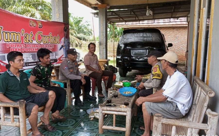 Polsek Kotapadang Gelar Jumat Curhat dengan Warga Desa Lubuk Mumpo