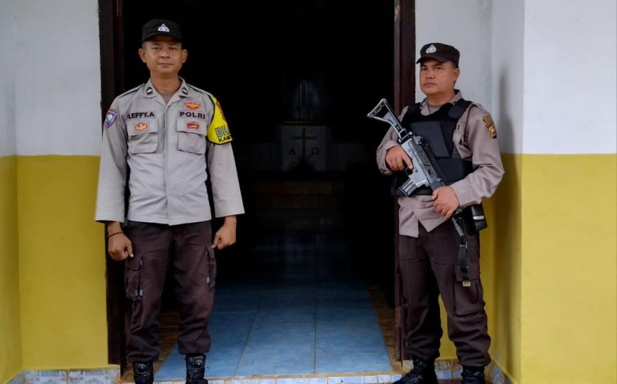 Personel Polsek Padang Ulak Tanding Amankan Ibadah Minggu di Gereja GKII Kasie Kasubun
