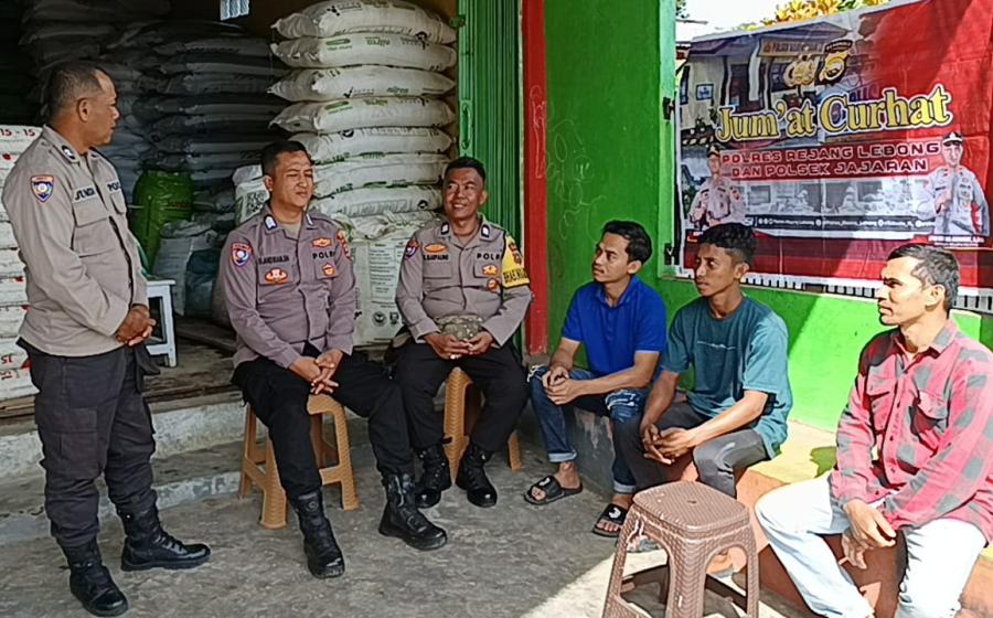 Polsek Selupu Rejang Gelar Kegiatan Jum'at Curhat untuk Tingkatkan Hubungan dengan Masyarakat