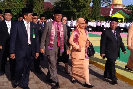 Kakanwil Kemenag Bengkulu Drs.H. Bustasar, MS. M.Pd Bersama Rombongan Tiba di MAN 2 Kota Bengkulu