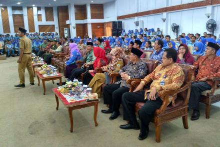 penyambutan mahasiswa STIS jakarta