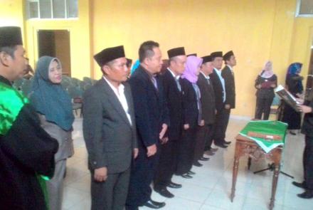 mutasi-28 -pejabat-eselon-iv -pemkab -penteng- di -lima -lokasi -yang-berbeda