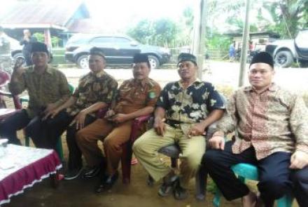 pertemuan dengan keluarga Raden Sandang