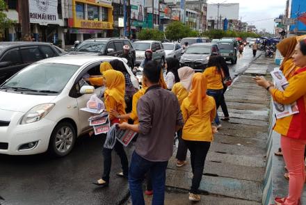 Pembagian Takjil