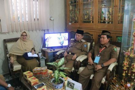 Penjabat Walikota Bengkulu Budiman Ismaun melakukan peninjauan UNBK