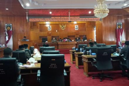 Paripurna BS LKPJ