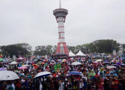 Jalan Sehat Berhadiah yang digelar Bengkulu Ekspress bekerjasama dengan Pemerintah Kota Bengkulu, Korem, Luwak White Coffe