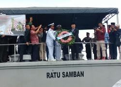 Peringatan Hari Pahlawan-Tabur Bunga di Pelabuhan Puau Baai